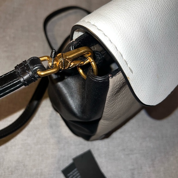 NWT MARC BY MARC JACOBS Color Block Crossbody White/Taupe/Black gold details - Picture 8 of 11